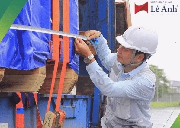Giám định hải quan là gì và vai trò quan trọng