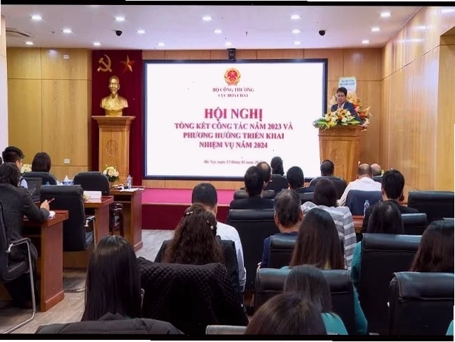 Tập trung nguồn lực xây dựng văn bản quy phạm pháp luật lĩnh vực hóa chất